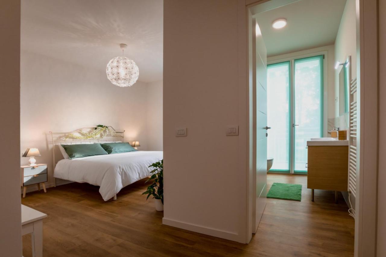 B&B Quattro Stagioni Charme And Wellness Besnate Exterior photo