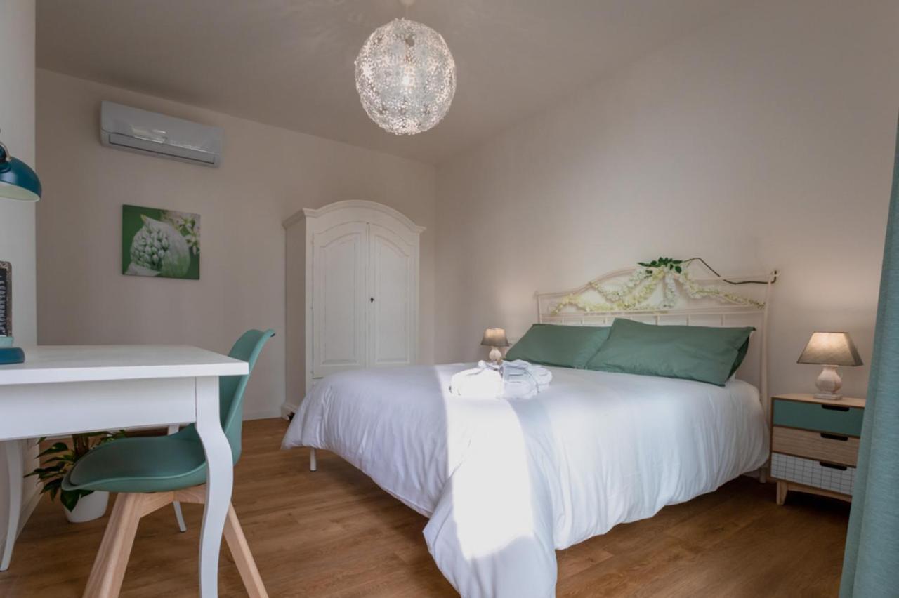 B&B Quattro Stagioni Charme And Wellness Besnate Exterior photo